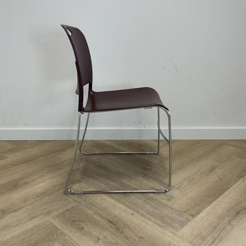 KI Maestro stapelstoel / kantinestoel, kunststof bordeaux -, Huis en Inrichting, Stoelen, Ophalen of Verzenden, Gebruikt, Stof