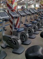 NU OPHEF Technogym upright bike excite 700 led Gereviseerd, Ophalen of Verzenden, Gebruikt, Benen