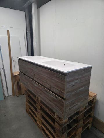 Badmeubel 140 x 46 cm grenen met Solid Surface wastafel mat, Doe-het-zelf en Verbouw, Ophalen of Verzenden, Nieuw, Bad