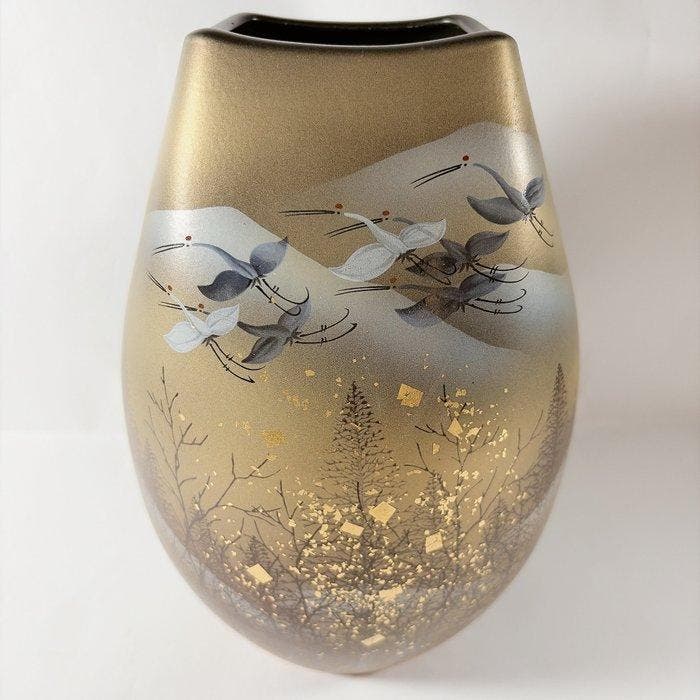 Vaas - Keramiek, Goud- en zilveren decoratie - Japan -, Antiek en Kunst, Antiek | Overige Antiek