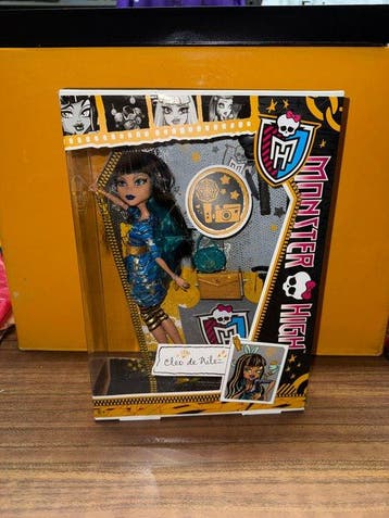 Mattel - Pop Monster High / Cleo de Nile / Mattel 2012 -