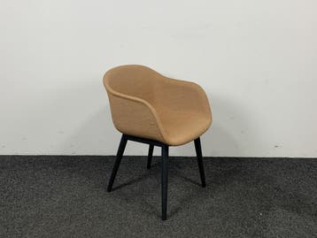 Design Kuipstoel - Bruin Gestoffeerd, Huis en Inrichting, Stoelen, Ophalen of Verzenden, Gebruikt