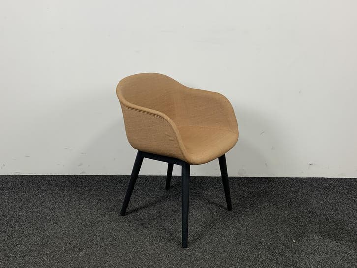 Design Kuipstoel - Bruin Gestoffeerd, Huis en Inrichting, Stoelen, Gebruikt, Ophalen of Verzenden
