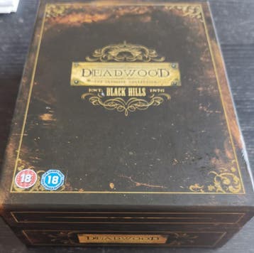 Deadwood complete 1-3   De Luxe edition     Gratis verzenden, Vanaf 16 jaar, Verzenden, Zo goed als nieuw, Drama
