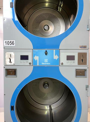 Electrolux T5300S industriële wasdroger (elektrisch), Witgoed en Apparatuur, Wasdrogers, 10 kg of meer, Luchtafvoer, Anti-kreukfase