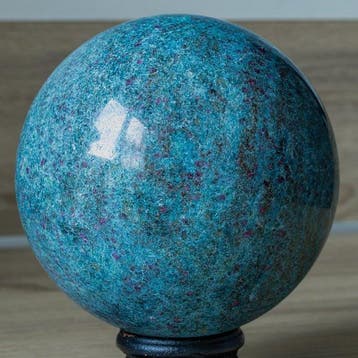 Ruby in Kyanite Qaulity sphere Kristal - Hoogte: 10.6 cm -