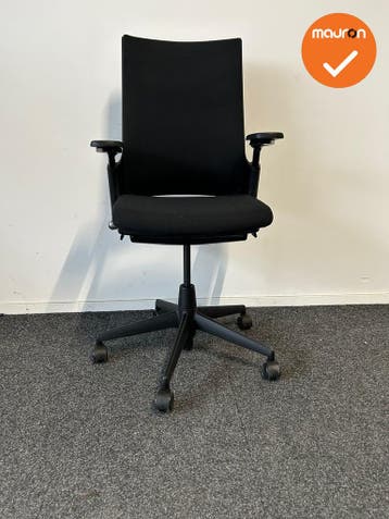 Ahrend 2020 bureaustoel  - refurbished - nieuwe stoffering -, Werkplek, Ophalen of Verzenden, Gebruikt, Stoel