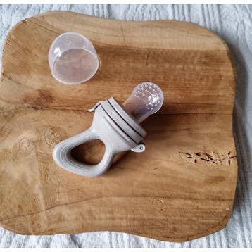 Fruit Feeder Fopspeen - Zand Gestippeld, Verzenden, Nieuw, Overige typen