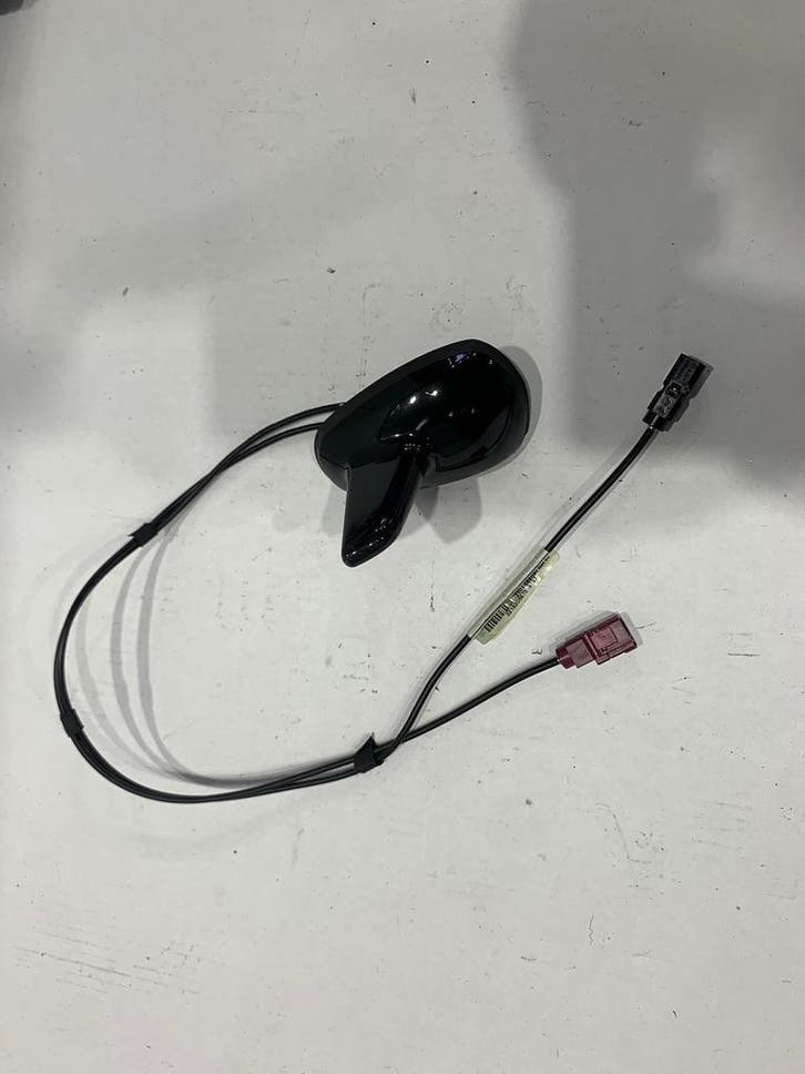 Mercedes W221 S400 HYBRID antenne dak A2218205675, Auto-onderdelen, Elektronica en Kabels, Gebruikt, Mercedes-Benz