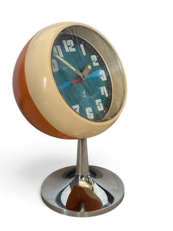 Klok - Jaz Podic – Space Age Mechanical Alarm Clock – Orange