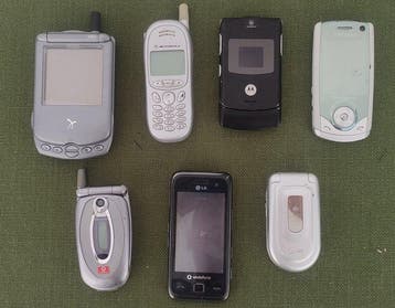 Motorola, Samsung, LG, Panasonic - Mobiele telefoon (7) -, Nieuw