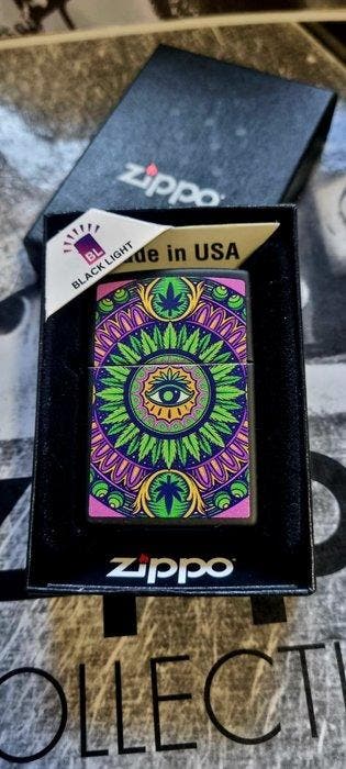 Zippo - Original Zippo Rarität Black Light Zentrales Auge, Verzamelen, Nieuw