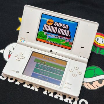 Nintendo - DSi - Nintendo DSi (White) Console & New Super, Nieuw