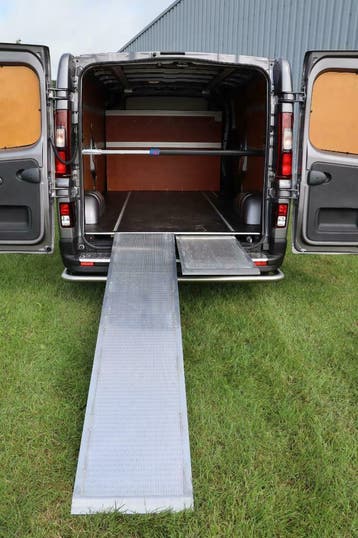 Oprijplaten onder de vloer van uw bedrijfswagen, Auto diversen, Ophalen of Verzenden