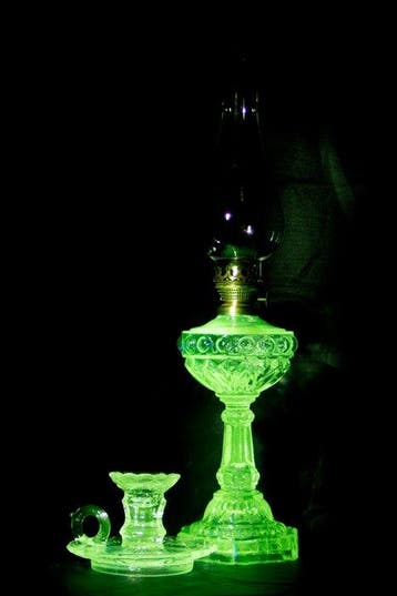 Lempereur & Bernard - Olielamp (2) - Uraniumglas - Lempereur
