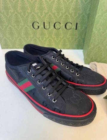 Gucci - Tennis Model Old Logo on display Round tip -, Nieuw