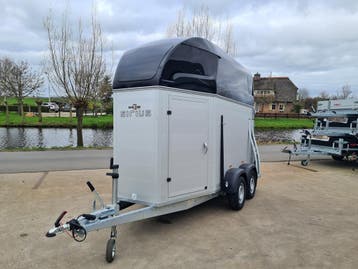 Sirius Vision | Comfort voor jouw paard – Moderne trailers, Dieren en Toebehoren, Nieuw, Aluminium