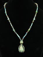 Oud-Egyptisch Ketting gemaakt van glas- en faience-mummie