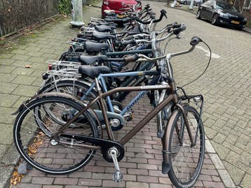 Partij dames/herenfietsen (RIJKLAAR), Ophalen, Zo goed als nieuw, Gazelle , Handrem