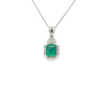 Ketting met hanger - 14 karaat Witgoud - 0.90ct. tw. Smaragd