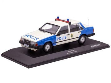 Minichamps 1:18 - Model sedan - Volvo 740 GL Polis Sweden, Nieuw
