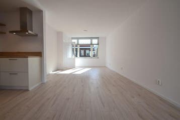 Te huur: Huis Sluisweg in Katwijk, Katwijk, Zuid-Holland
