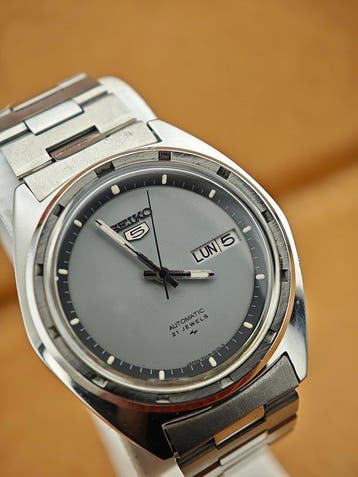 Seiko - 5 Automatic – Ref. 7019-8080 – Grey Dial – Vintage