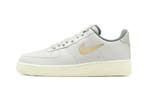 Nike Air Force 1 Low 07 Jewel Light Bone Coconut Milk, Nieuw