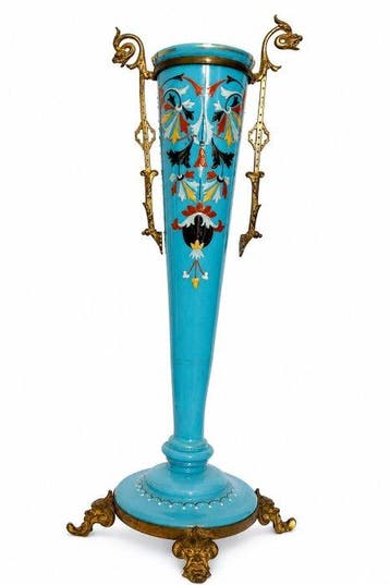 Vaas - Napoleon III opaline vaas met draakmonturen - Opaline