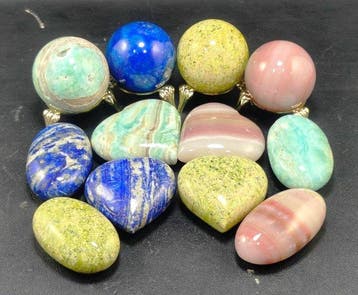 smithsoniet, lapis lazuli, jade en roze gestreepte onyx