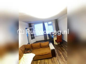 Fijn woning gezocht in Den Haag of omgeving omgeving, Huizen en Kamers, Den Haag