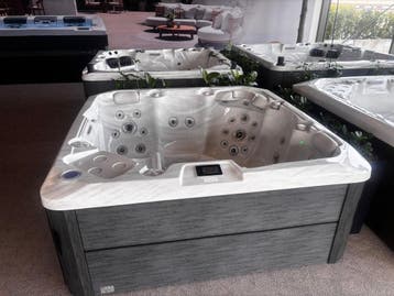 Vogue Angora Jacuzzi | 201x201 | 5p | Showroom, Tuin en Terras, Verzenden, Nieuw, Pomp, Vast