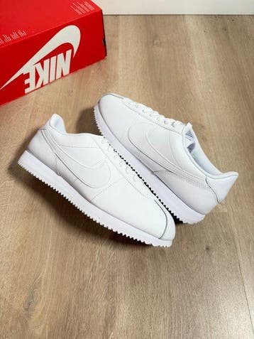 Nike - Sneakers - Maat: EU 44 - Nieuw met tags, Nieuw