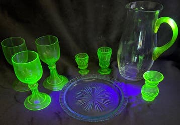 Böhmen Art Deco Glas - Kruik (7) - Uraniumglas - 7 stuks