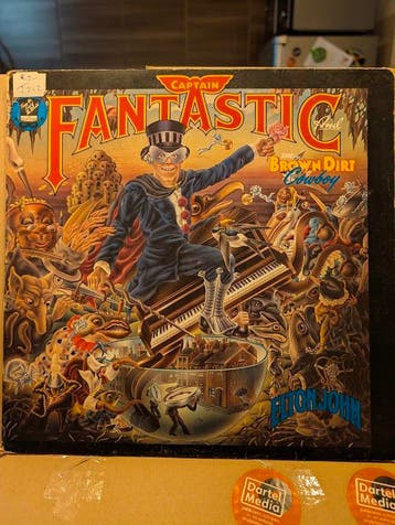 Elton John - Captain Fantastic and The Brown Dirt Cowboy, Cd's en Dvd's, Vinyl | Pop, Ophalen of Verzenden, Gebruikt