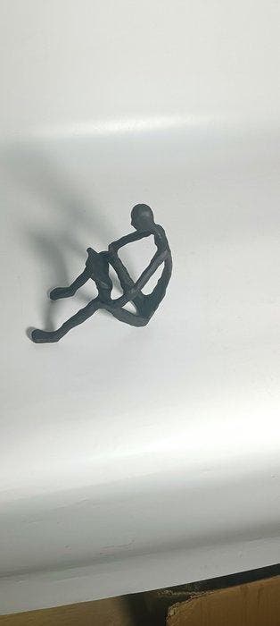 sculptuur, Modern abstract black reading figure sculpture