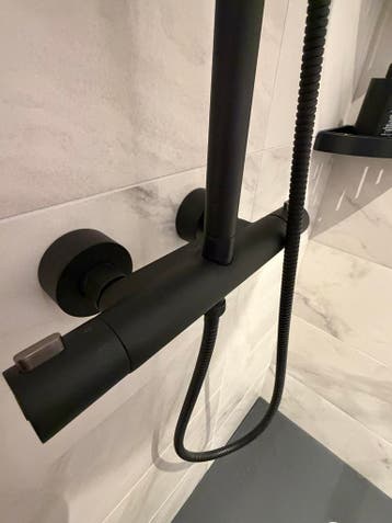 doucheset gestructureerd zwart Ben lavion 0009 - 47, Doe-het-zelf en Verbouw, Ophalen, Nieuw, Douche