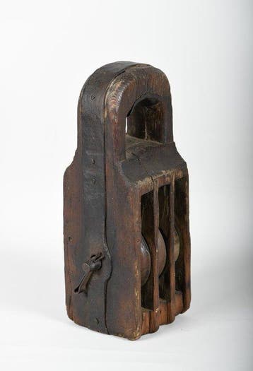 Maritieme objecten - Antieke houten driedubbele hijskatrol, Antiek en Kunst