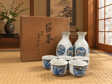 Japanese Kutani Ware Sake Set by Shozan with Original Wooden