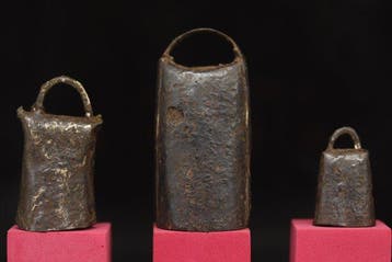 Middeleeuws (gotisch) - 3 × Iron Hand Craft Kerkklokken -