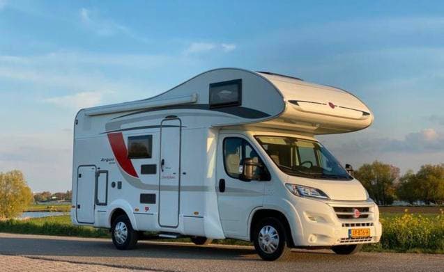 6 pers. Bürstner camper huren in Rotterdam? Vanaf € 150 p.d., Caravans en Kamperen, Verhuur