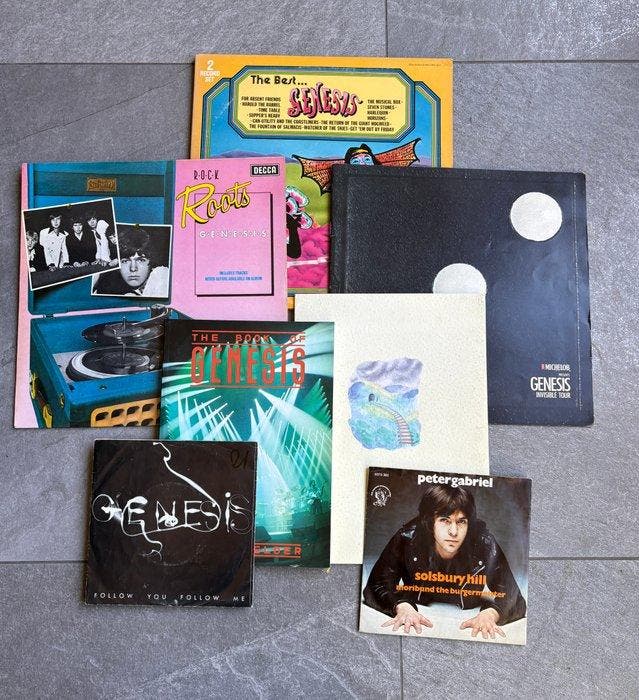 Genesis & Related - Nice package: 2 albums, two 7, press, Cd's en Dvd's, Vinyl Singles