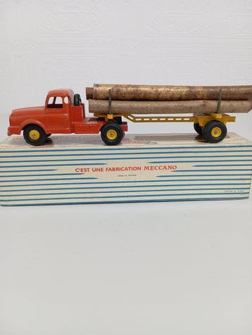 Dinky Toys 1:43 - Modelauto, Hobby en Vrije tijd, Modelauto's | 1:5 tot 1:12, Nieuw