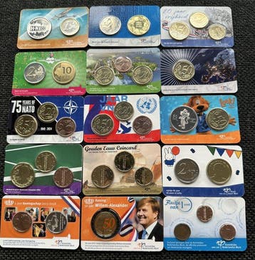 Nederland. Diverse munten/penningen in coincard (15x)
