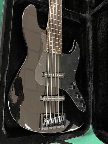 Schecter - J-5 rosewood blk + SCH-BASS - Case semirigido - -, Nieuw