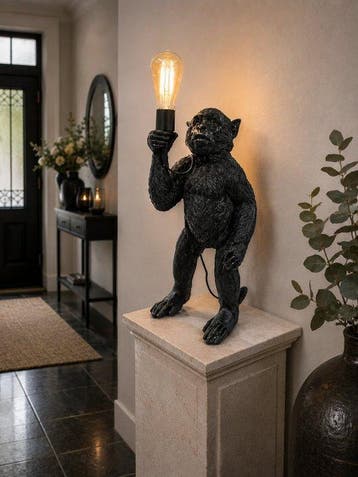 Beeld, staande aap met lamp - 52 cm - polyresin
