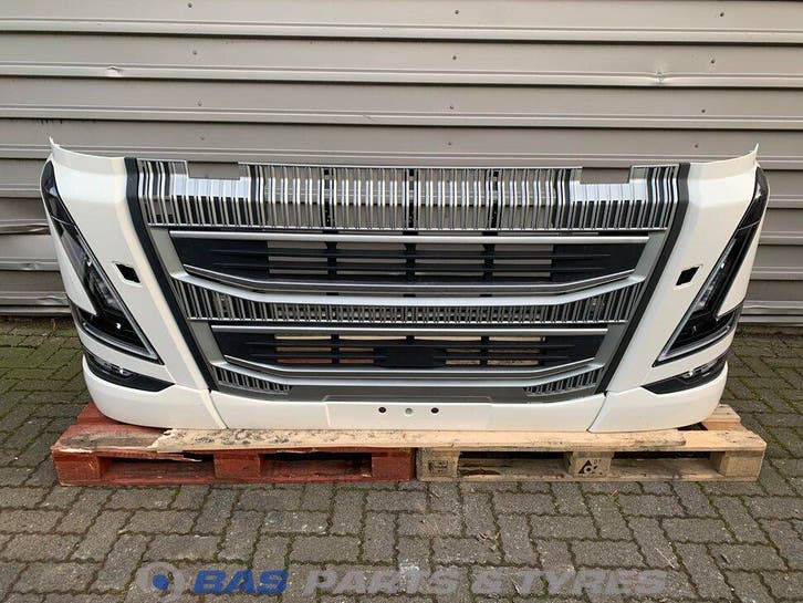 Bumper Volvo FH4B 78670304, Auto-onderdelen, Vrachtwagen-onderdelen, Gebruikt, Volvo, Carrosserie en Plaatwerk, Ophalen