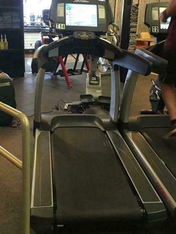 uit OPHEF loopband treadmill Life Fitness Discovery Weg=Weg, Sport en Fitness, Ophalen of Verzenden, Zo goed als nieuw, Benen