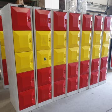 5-deurs Sonesto lockerkast - 193x37x56 cm, Huis en Inrichting, Kasten | Lockerkasten, Ophalen of Verzenden, Nieuw