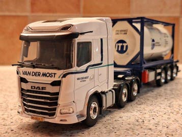 Tekno 1:50 - Model vrachtwagen - DAF XG450 - Trekker met, Nieuw